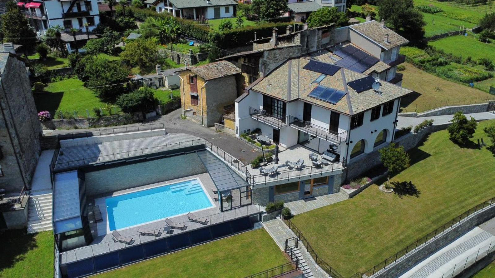 Guest House Le Cassandre Sondrio Exteriör bild